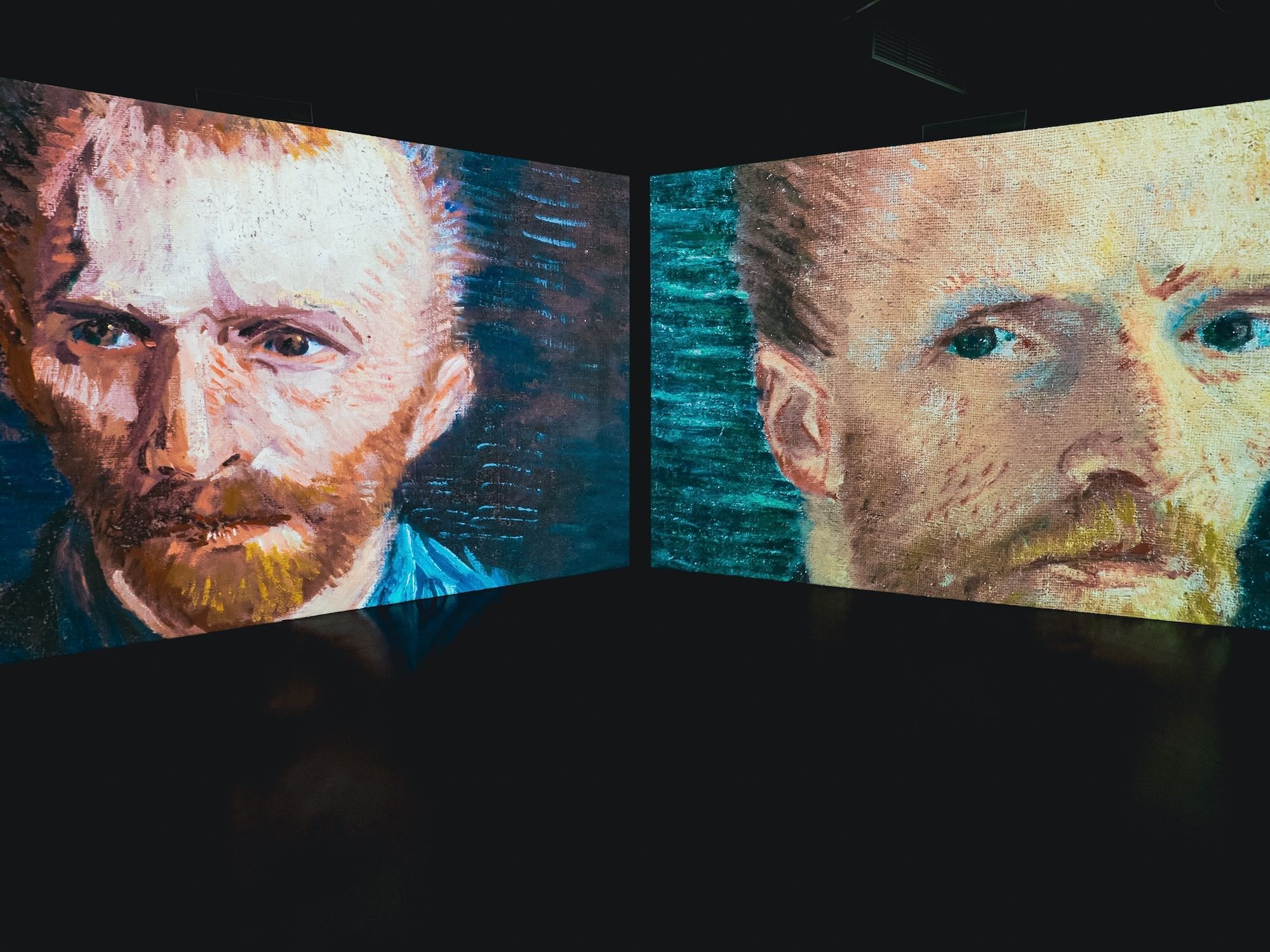 Photo Walk - Van Gogh Alive Exhibition and Walk